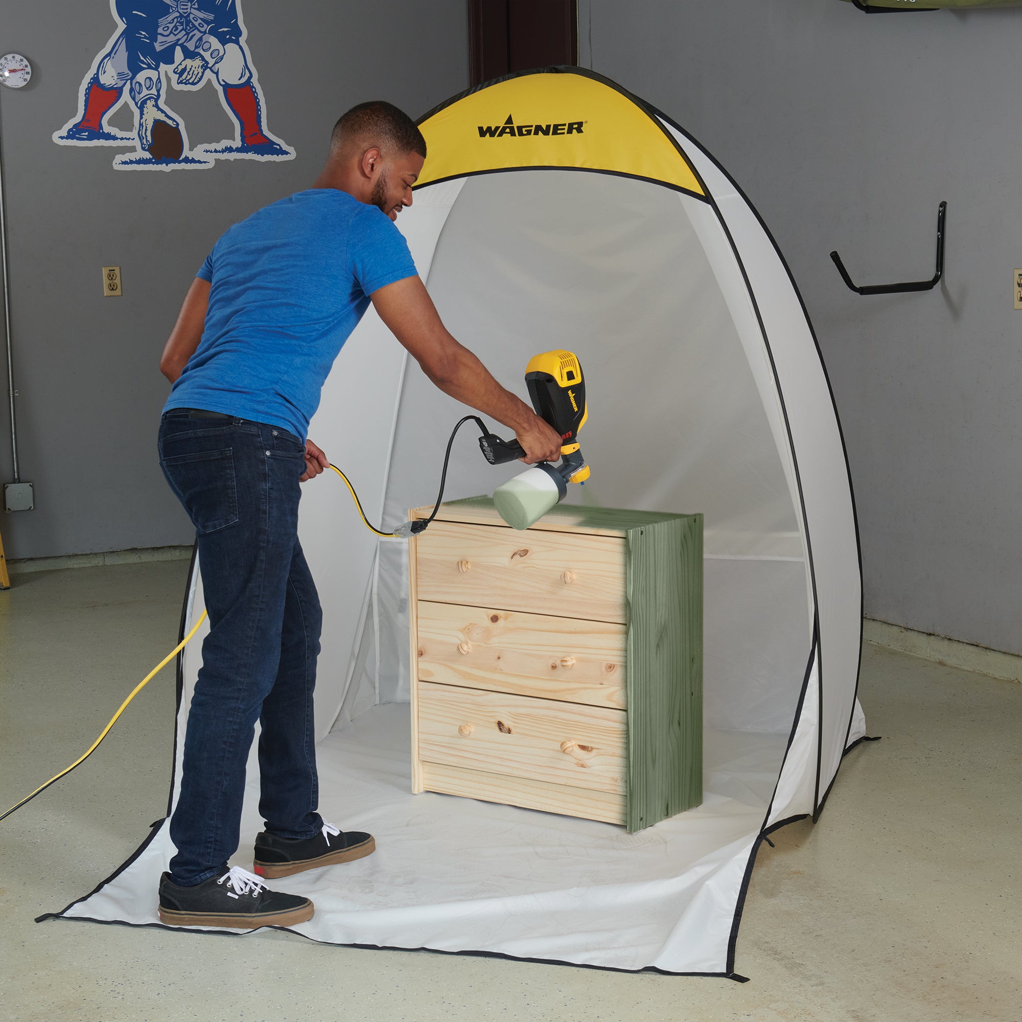 Medium Spray Shelter Image:5